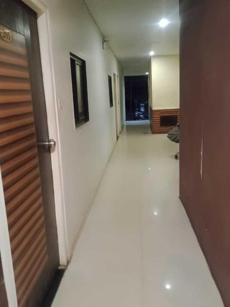 OYO 29992 Hotel Shreeji Palace Ahmedabad Buitenkant foto
